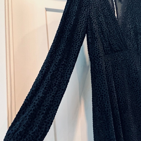 Black Velvet Leopard / Cheetah textured A-Line Dress with Sleeves - Picture 5 of 8